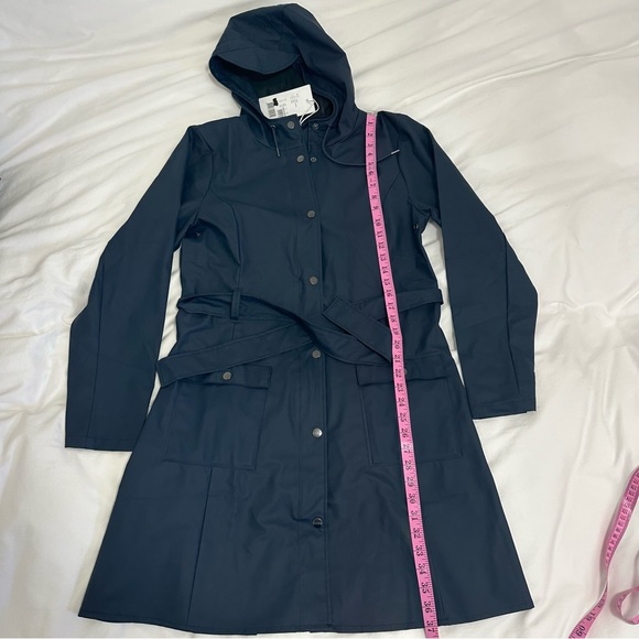RAIN Curve Jacket is Rains’ interpretation of the women’s Trench coat S/M - Picture 3 of 9